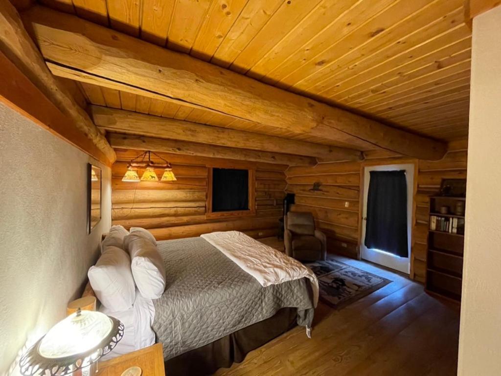 Sportsman Lodge Melrose Mt Бют Екстериор снимка