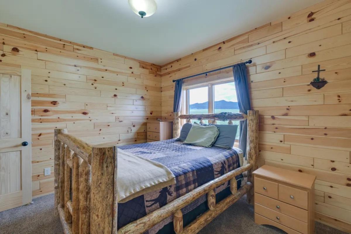 Sportsman Lodge Melrose Mt Бют Екстериор снимка